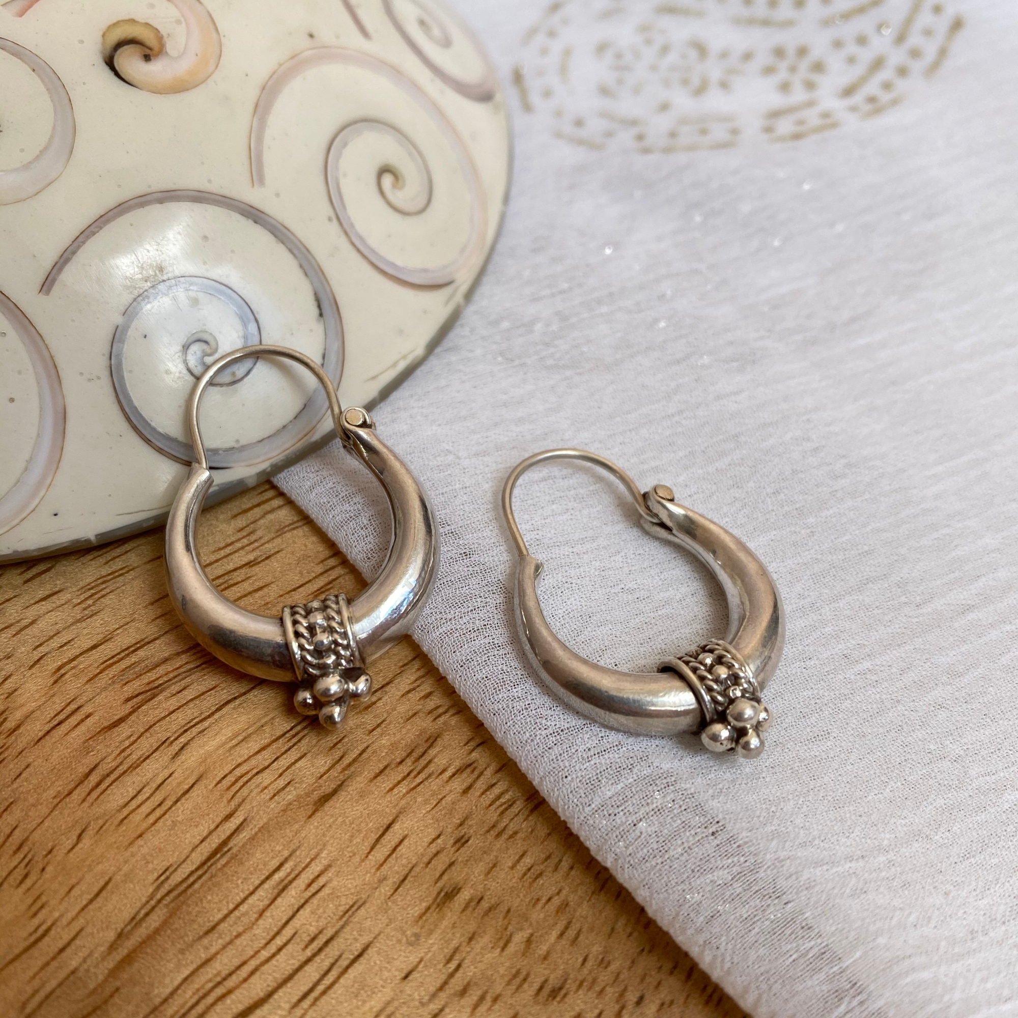 Tribal hoops